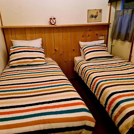 Landelijk Vakantiehuisje Alem エクステリア 写真