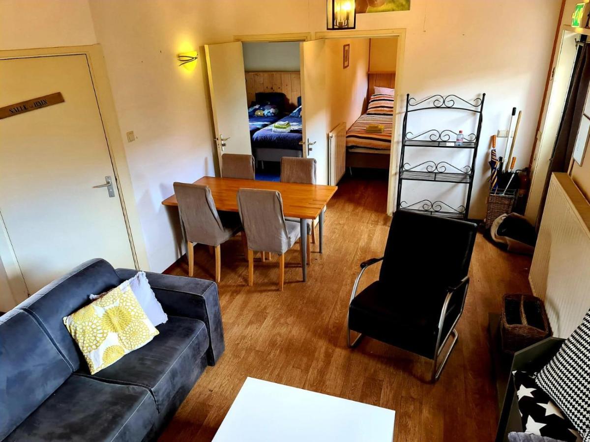 Landelijk Vakantiehuisje Alem エクステリア 写真